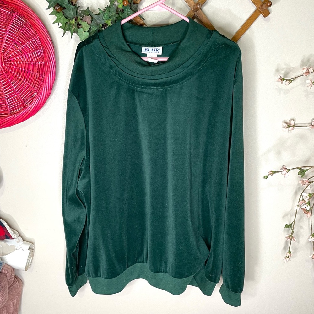 Vintage hunter green velvet pullover sweatshirt